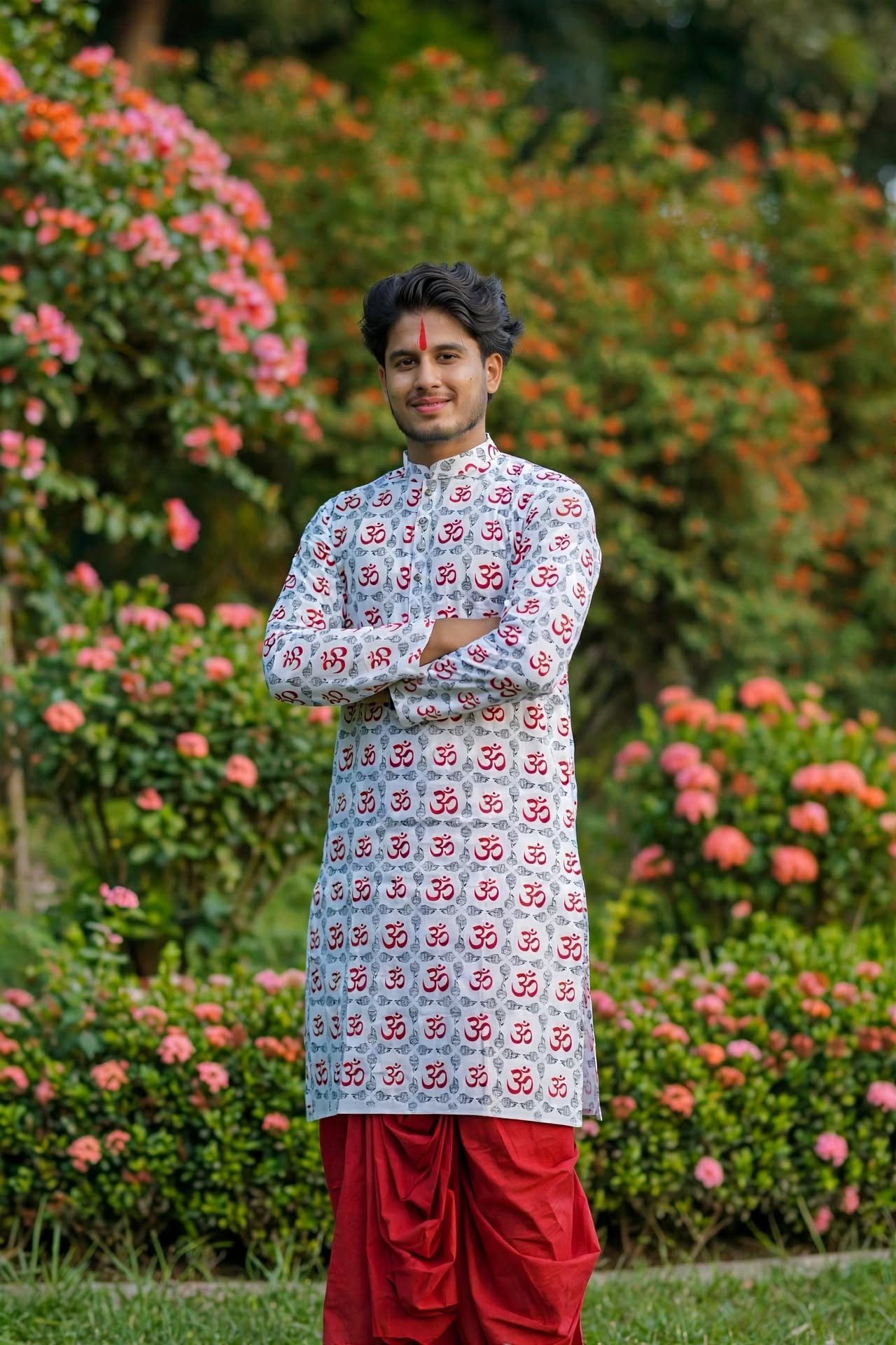 পূজা লাল-সাদা প্রিমিয়াম আড়ং কটন পাঞ্জাবি